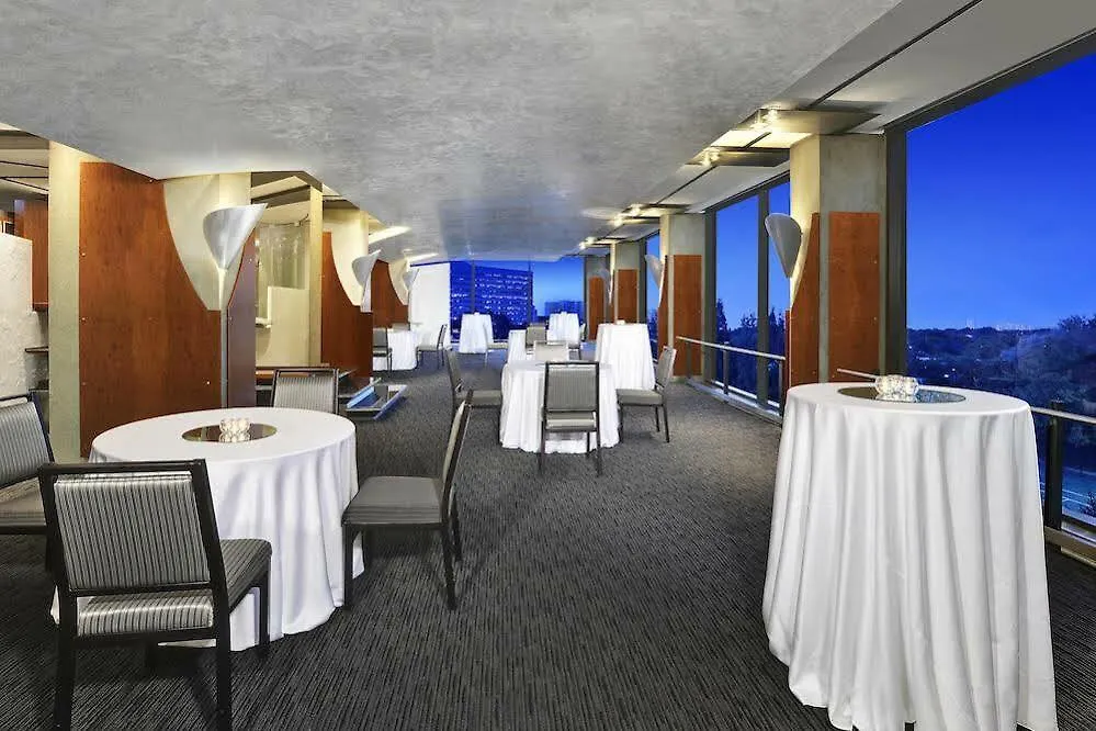 Hotel Pan Pacific Toronto 4*,