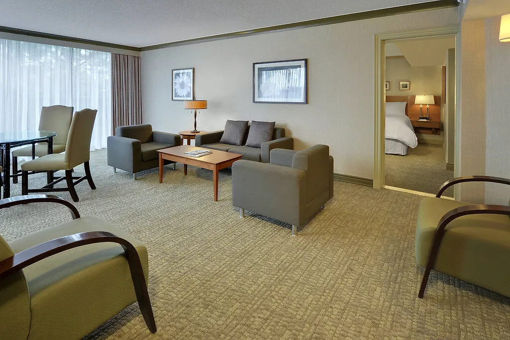Hotel Pan Pacific Toronto 4*,